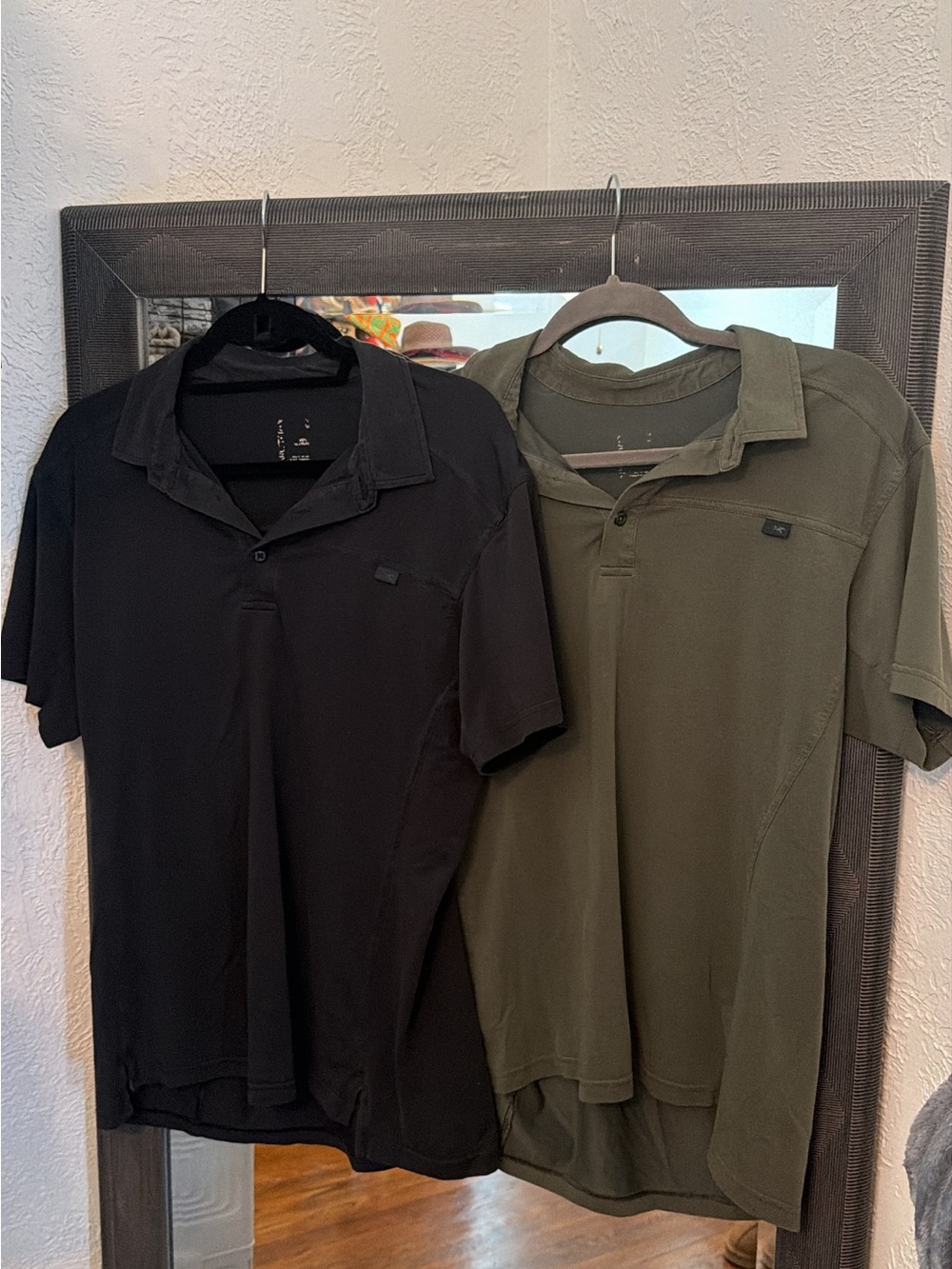 Arc'teryx Men's Polo Shirts - Black & Olive